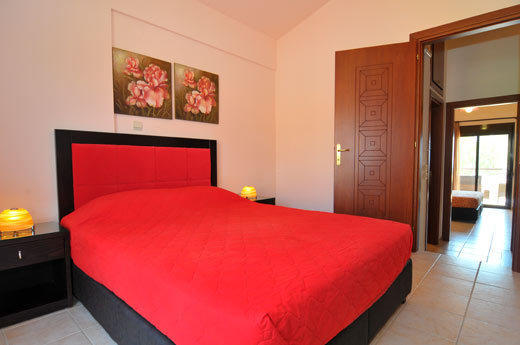 Golden Sunrise Apartments Chrysi Ammoudia Habitación foto